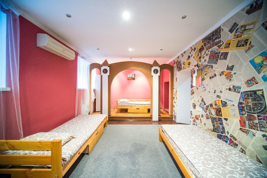Chemodan Hostel Odessa Eksteriør billede