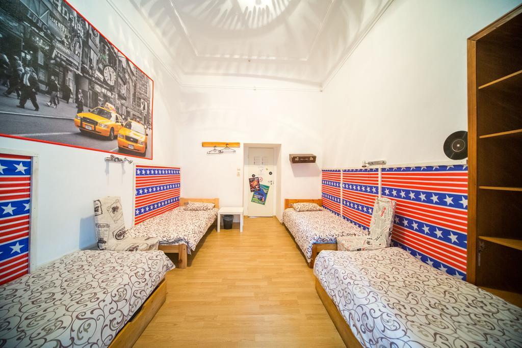Chemodan Hostel Odessa Eksteriør billede